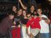 Juventud del pueblo en las fiestas: Alberto (el de la camisa), Lourdes (la d los pantalones rojos),