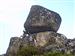 En los montes de las inmediaciones existen grandes piedras de formas más o menos redondeadas llamada