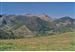 vistadesde el Chano Pando de La Riera de Babia,los caminos de subida a la pradera,al Rozo y Buiriza