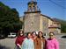 Familia Lombana de Panamá frente a la Iglesia